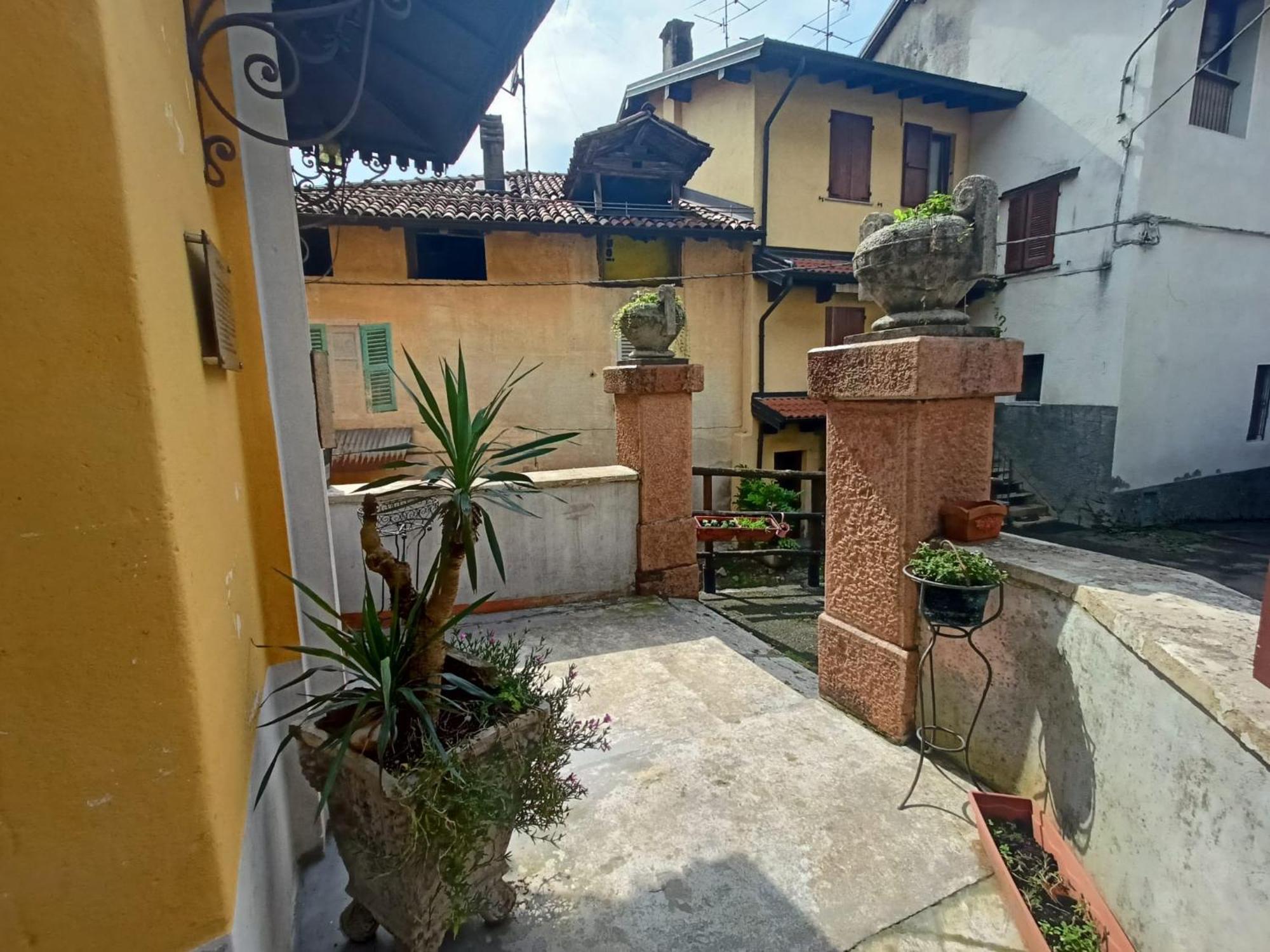 Foresteria Lombarda B & B Ca' Pelitti Ganna Eksteriør billede